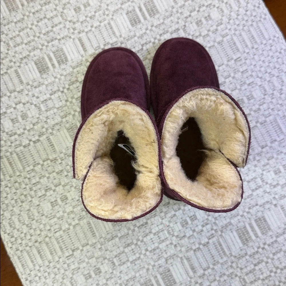 BEARPAW Girls (Toddler) US Size 10